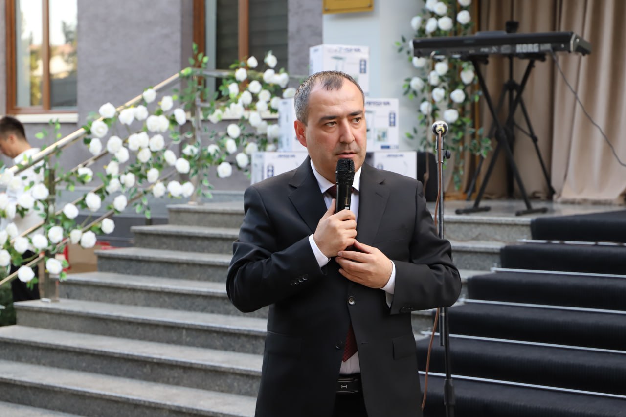 Ustoz va murabbiylarga yuksak ehtirom